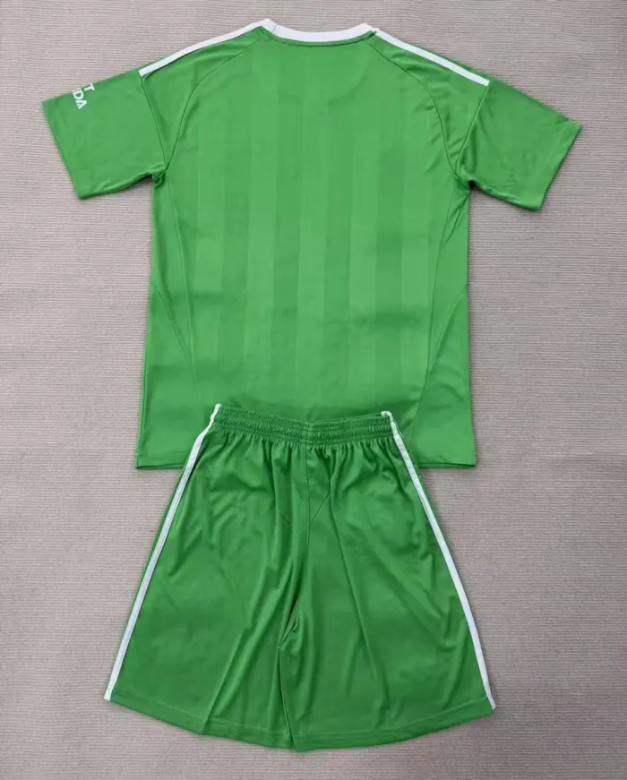 Arsenal Childrens Green Goalkeeper Kit 25/26